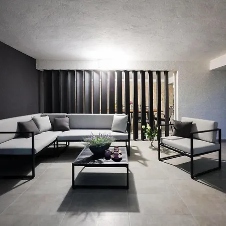 דירה Beautiful In With Wifi זאדאר